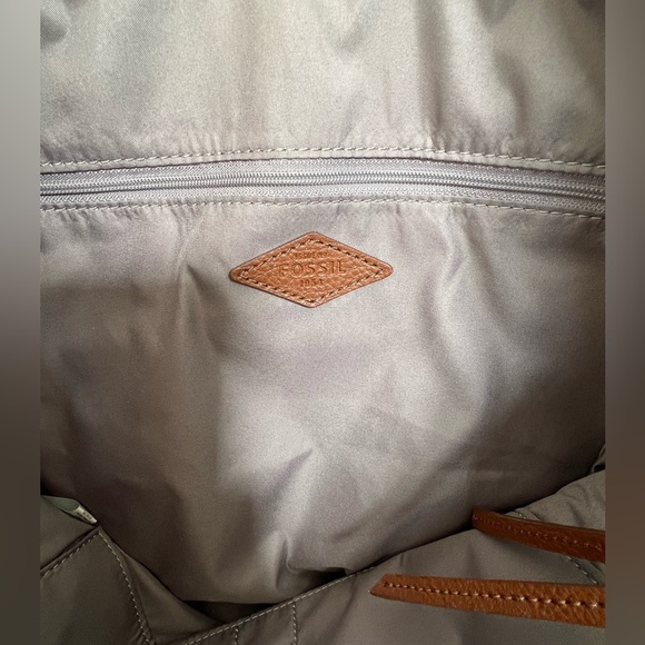 Fossil Black Tote Handbag - Picture 3 of 7